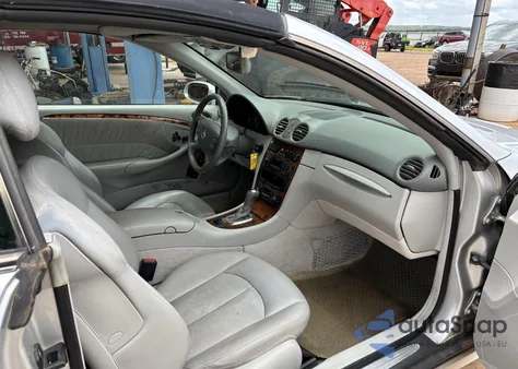 2004 Mercedes-Benz Clk 320 из США, поврежденный, VIN WDBTK65G04T026049